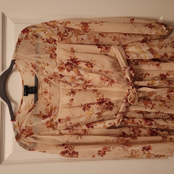 Kate and Lily size 6 floral dress - Picture 3 of 5